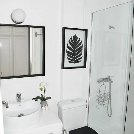 Apartment Celena By The Pearls Collection *